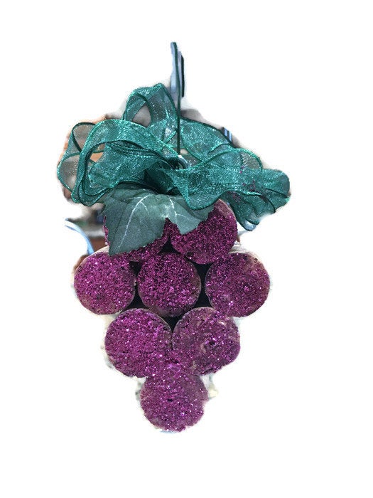 Wine Cork Bunch Grape Ornament| Christmas Ornament| Wine Lover Gift| Wine Corks| Cork Ornament| Wine Ornament| Wine Gift|Wine Bottle Hanging